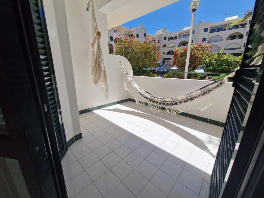 Charming Beachside Apartment- The Perfect Getaway! Albufeira Extérieur photo